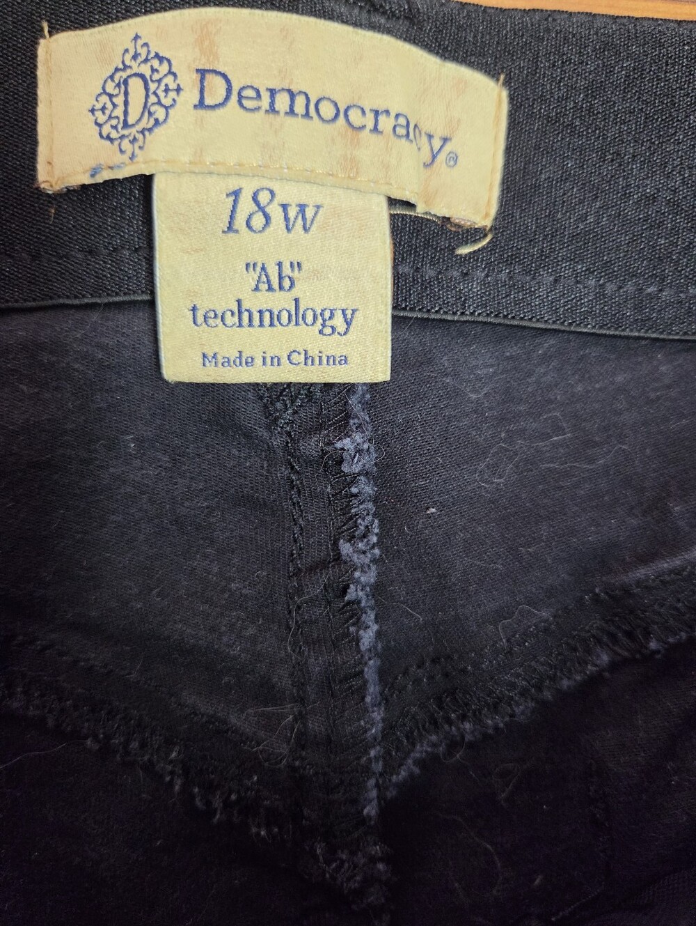 Democracy Black Knee-Length Cotton Blend Shorts Size 18W - Picture 8 of 9